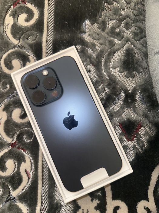 Iphone 15 pro siniy svet