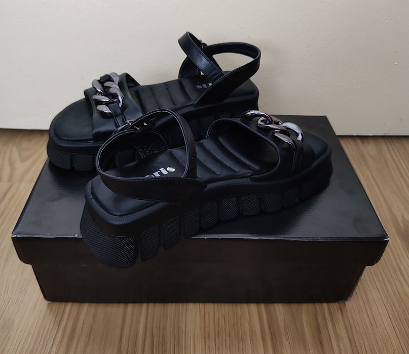 Продавам Сандали и обувки