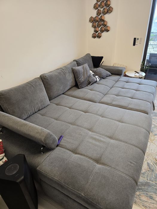 Vând canapea colțar urgent