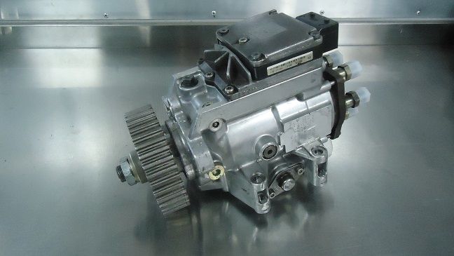 Pompa de injectie BMW 320 E46