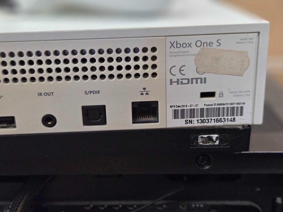 Hope Amanet P10/Consola Xbox One S 500GB