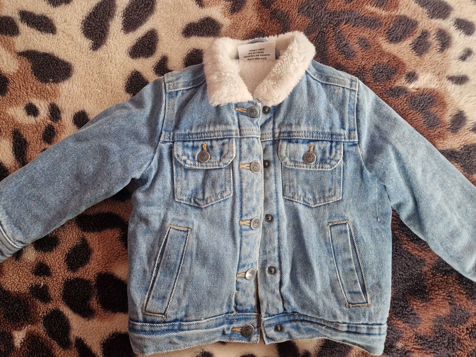 Geaca fete in stare foarte buna