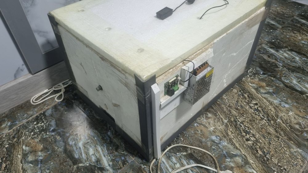 Продам самодельный инкубатор