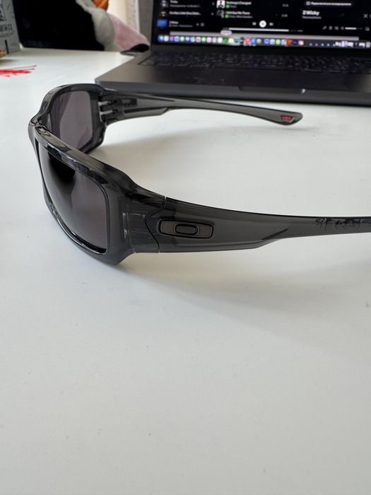 слънчеви очила oakley от 2 ноември