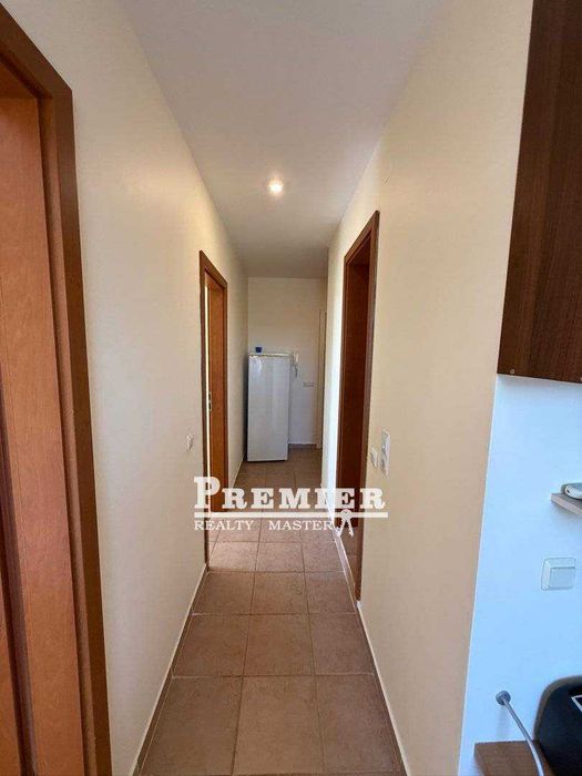 Тристаен апартамент в много добре поддържан комплекс