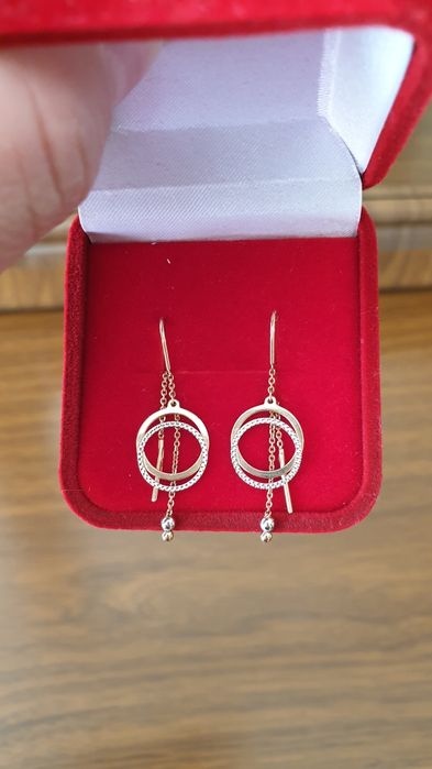 Продам серьги золотые