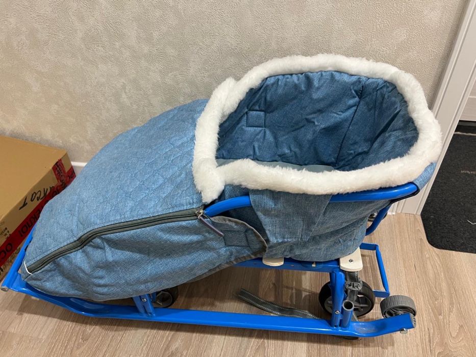 Продам санки в хорошем соcточнии