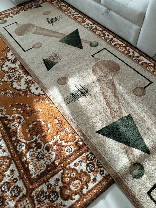 Продам два кресла.