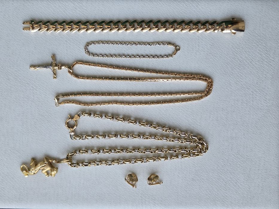 Vand piese de aur 14k