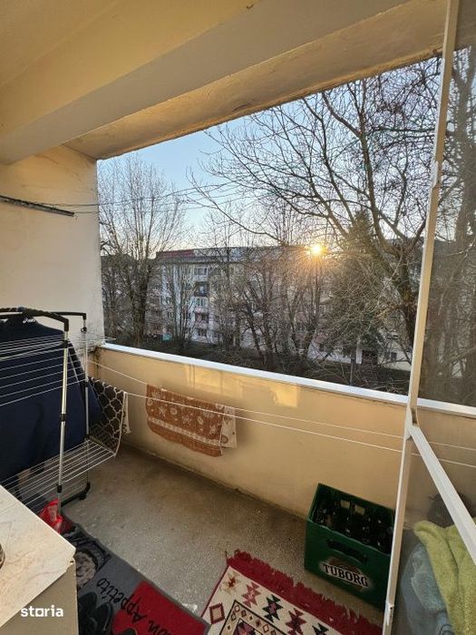 Apartament 3 camere, 54 mp utili, balcon 6 mp – zona Sasar