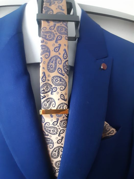 Мъжки костюм  46.р.р.