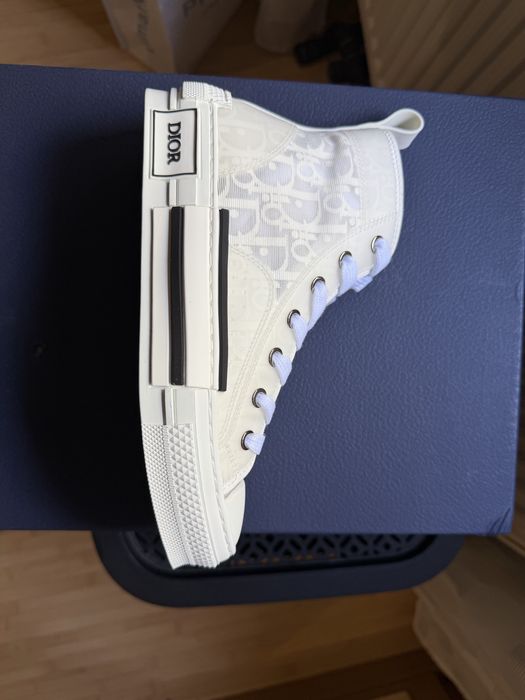Sneakers Premium
