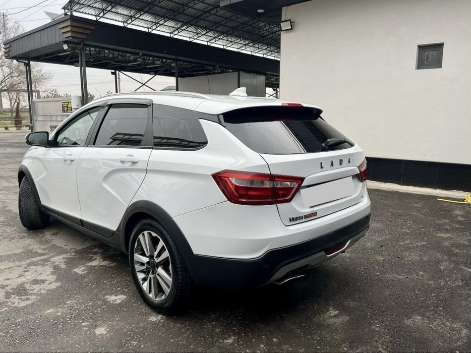 Lada Vesta Cross 1,8L/2019 Avtomat