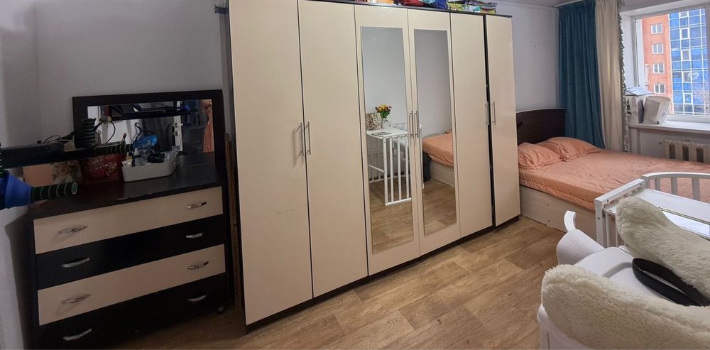 Спальный гарнитур сатылады!