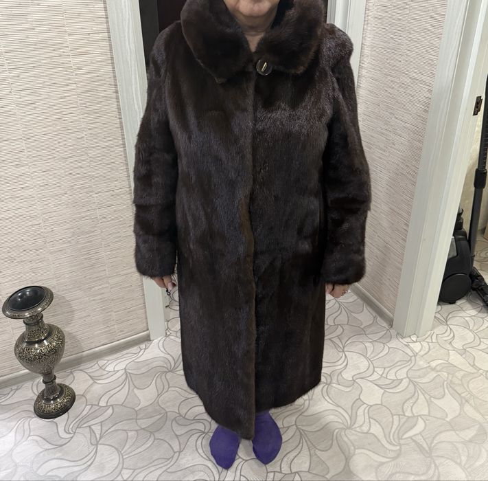 Продам шубу норковую