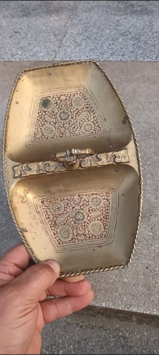 Bomboniera veche din Bronz