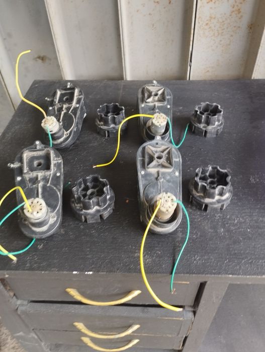 Запчасть для электро машинок(детских)