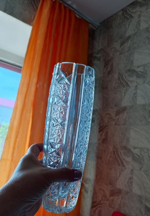 Хрустальная ваза