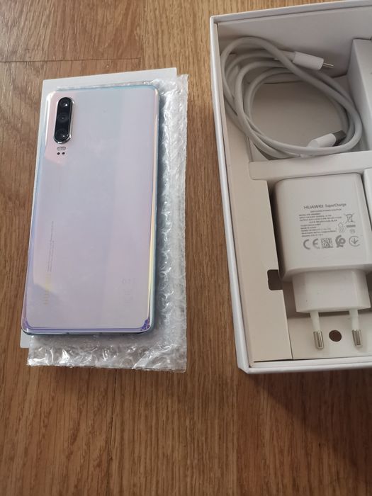 Huawei P30 телефон