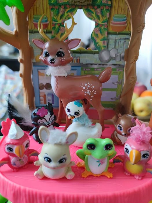 Enchantimals + 8 кукли