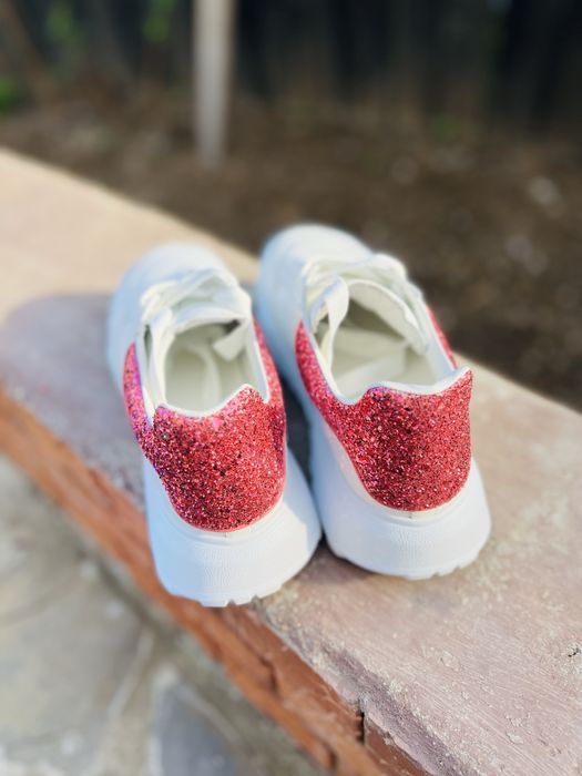 Adidasi Dama Alexander Mcquen marime 38