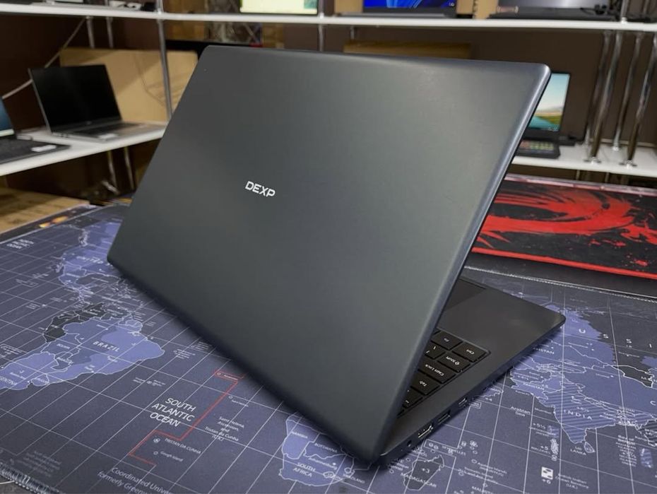 Ноутбук DEXP 15 i5-1035G1/8GB/SSD256GB