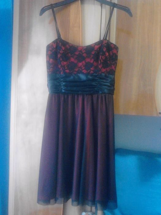 Vand rochie de seara