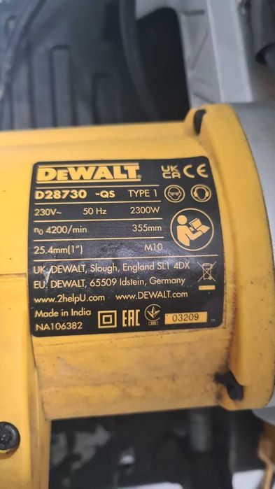 Mașină de debitat metale DeWALT 2300W