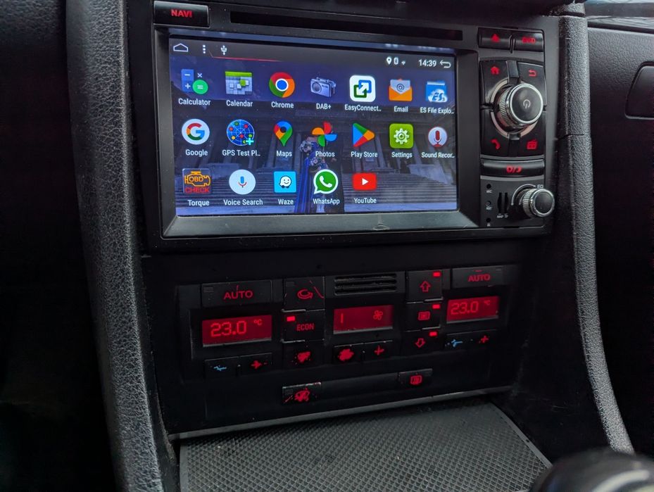 Audi A4 pentru reparat, în stare perfect funcțională