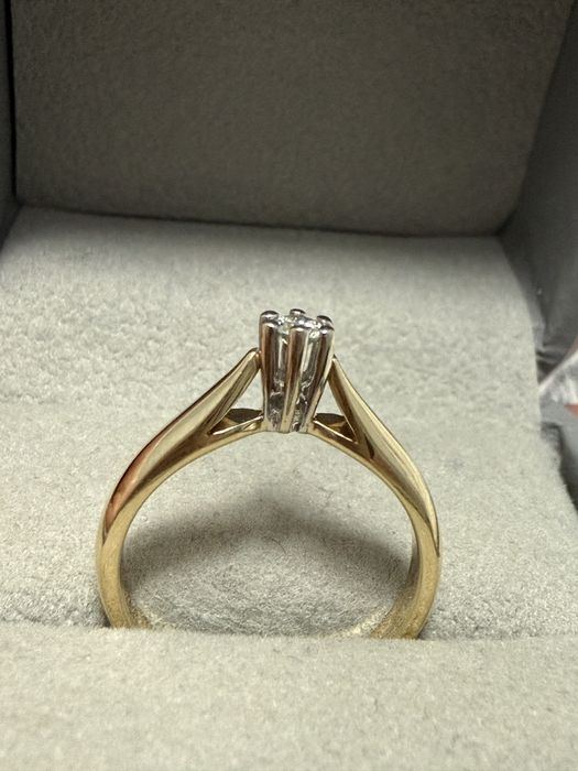 Бриллиантовое кольцо