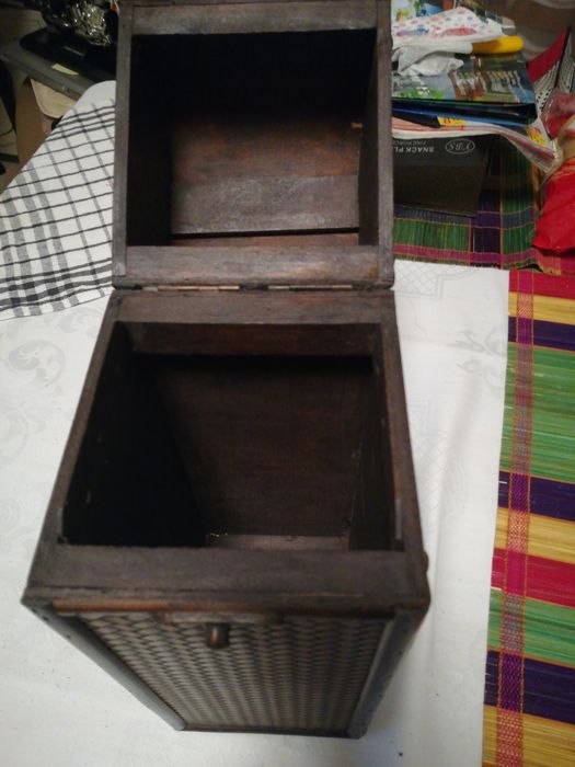 Продавам Луксозна кутия