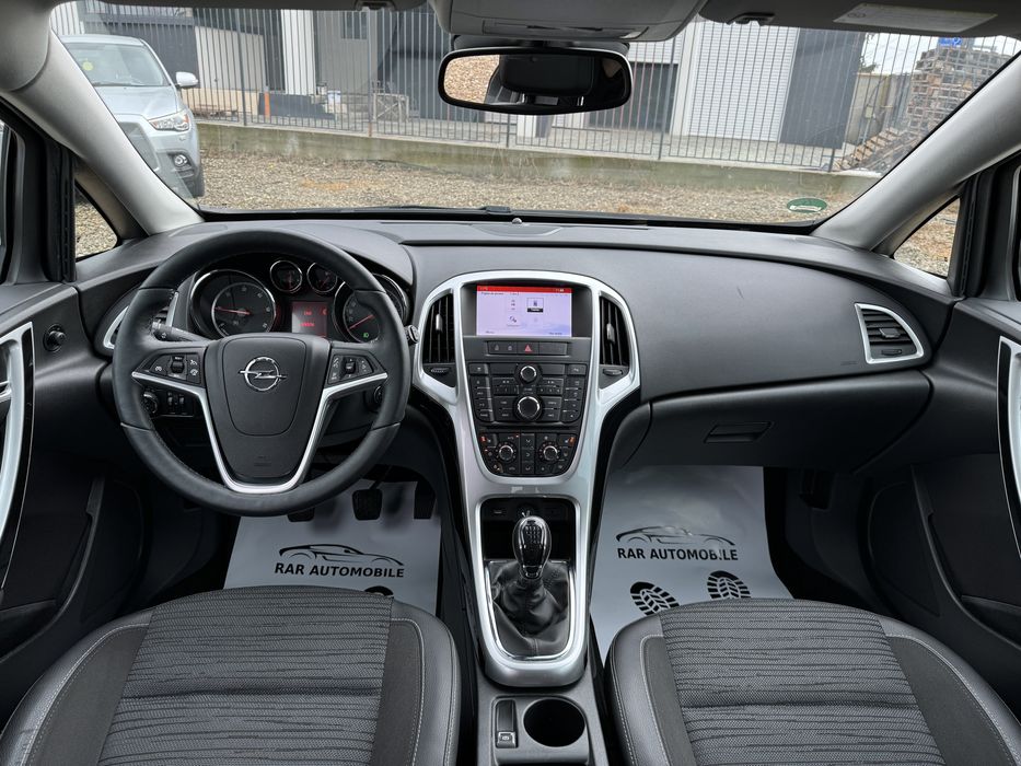 Opel Astra J 1.7CDTI 04.2014 Rate Garantie Buy-Back