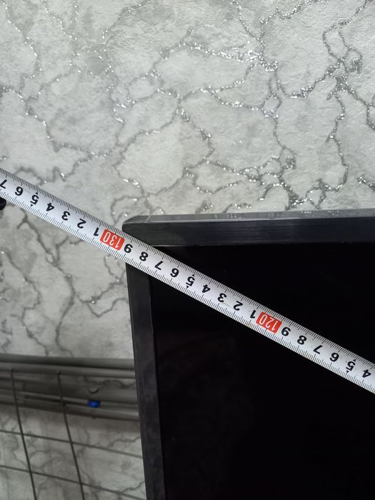 Телевизор LG .  Практически новый