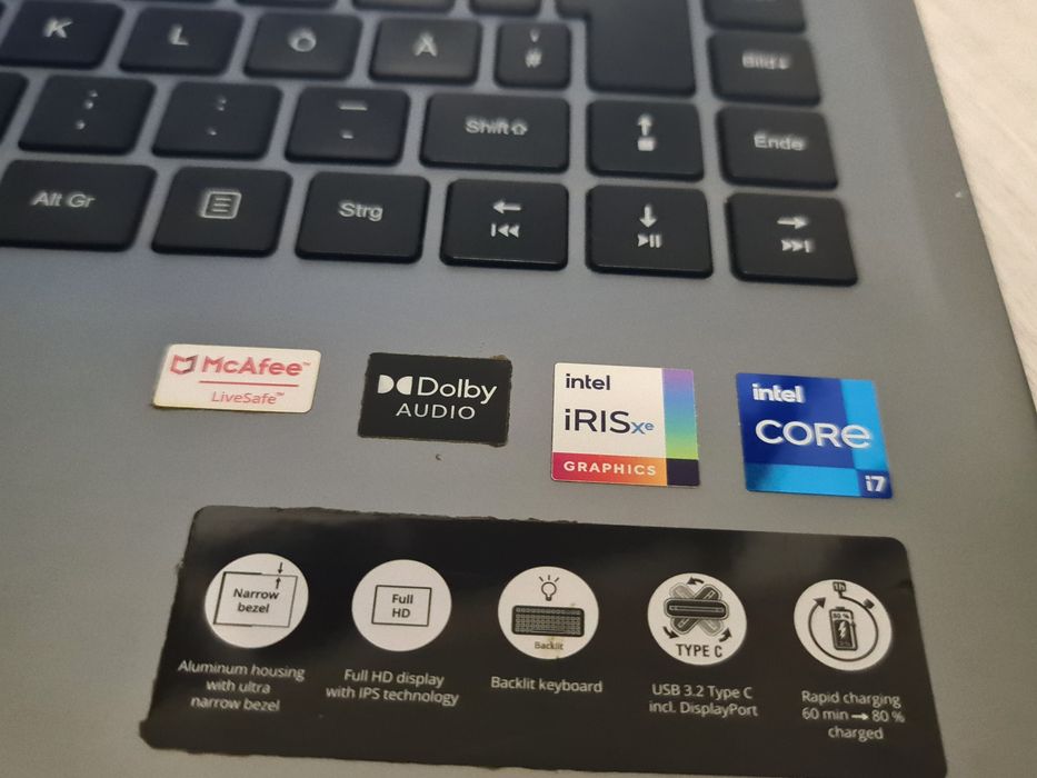 Laptop Medion  i7 generatia 11