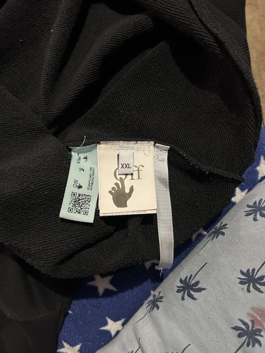 Vând off white plus adidași preț detalii in privat