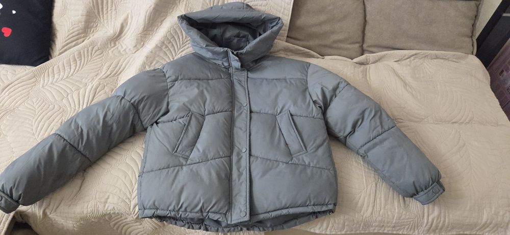 Продам классную  куртку дешево