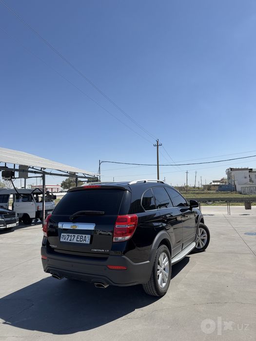Captiva 4, qora