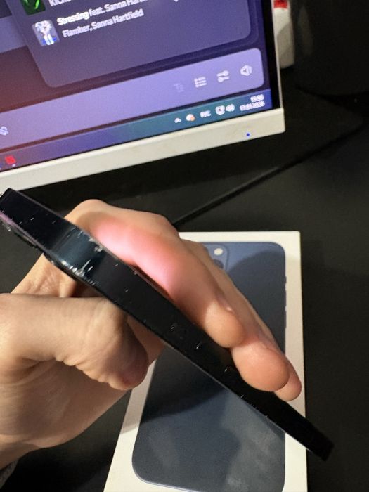 Продам Iphone 13 128gb