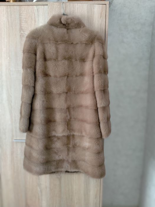 Продам норковую шубу