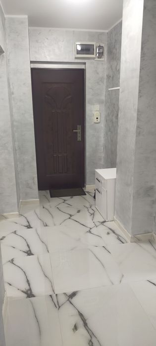 Închiriez apartament cu o camera/Faleza./Fac. Medicina