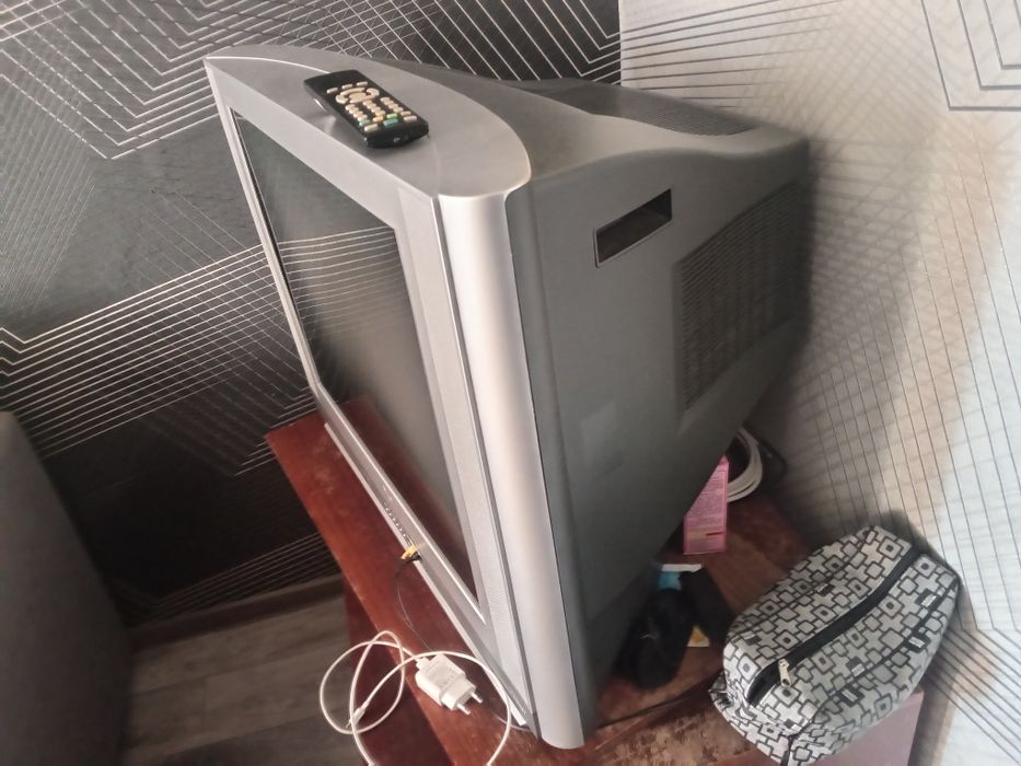 Продам телевизор LG