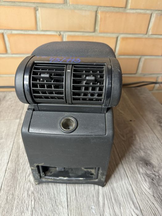 Подлокотник на Опель Вектра С