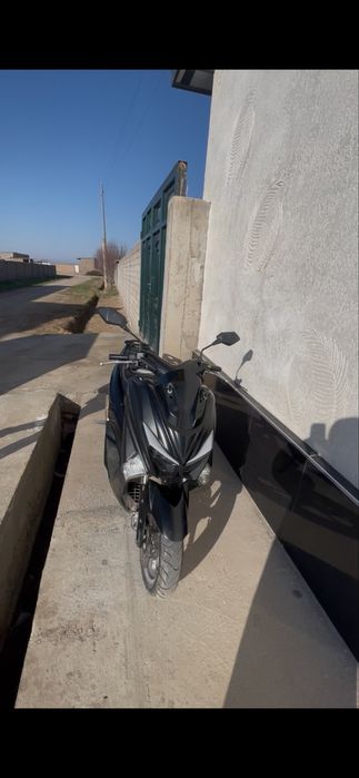 N-MAX moto sotiladi