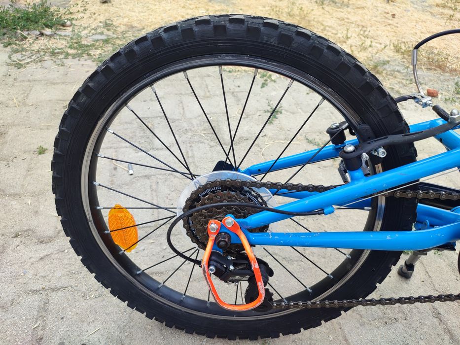 Bicicleta aproape noua