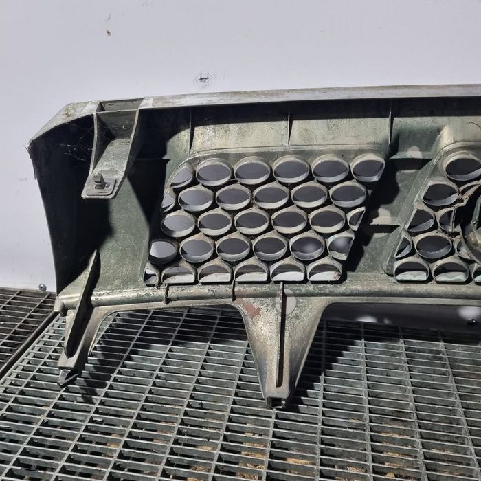 Grila fata Nissan Navara D22 1998 - 2004 (1423)