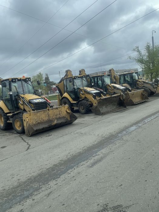 Триводном Эксковатор погрузчик