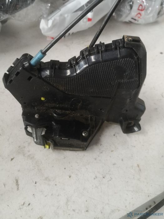 Broasca Usa Stanga Fata Lexus Ct (Zwa10_) [ 2010 - > ] Oem 1072008