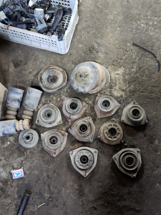 Передние опора ваз 2114