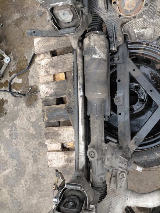 Рейка заAudi A6 a7 2012god