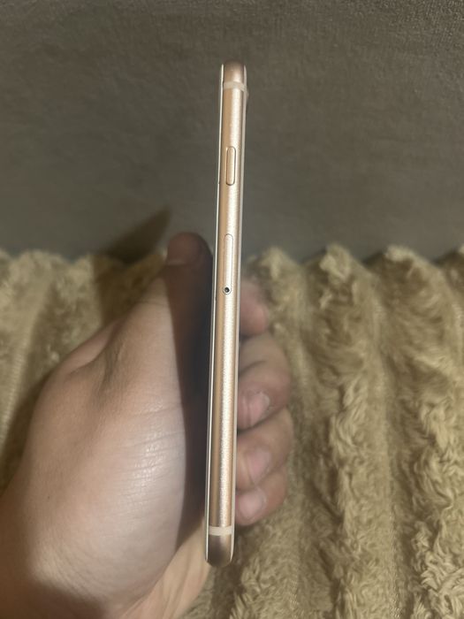 iPhone 8 без коробки